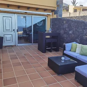 Nautilus I: Casa Con Terraza Y Vistas Al Mar La Caleta (El Hierro)